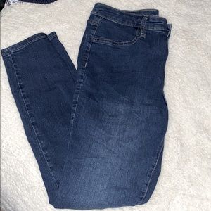 High waisted jeans!🌟🔥